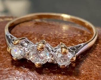 Vintage Natural Diamond Trilogy Ring: 18ct Gold & Platinum, 0.4 Carat, Size L 1/2