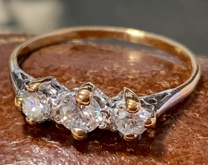 Vintage Diamond Trilogy Ring: 18ct Gold & Platinum, 0.4 Carat, Size L 1/2