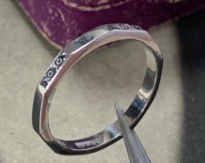 Art Deco Platinum Wedding Band: Engraved Floral Ring, Size J