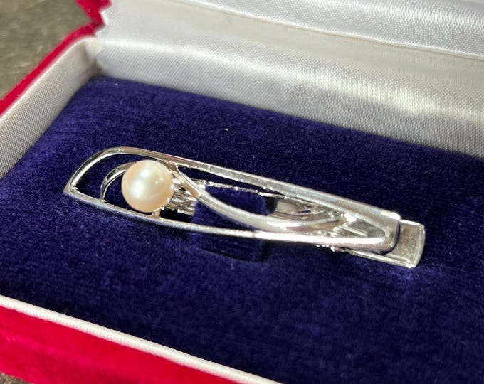 Vintage Mikimoto Akoya 7mm Pearl Tie Clip Sterling silver with red velvet box Best Man Wedding Gift