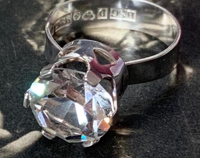 1981 Swedish Crystal Ring: Modernist Sterling Silver, Size 6