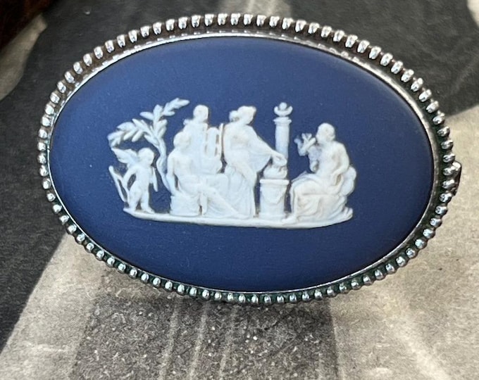 Vintage Wedgwood Blue Jasperware Brooch – Cupid & Greek Mythology – 1960s–70s