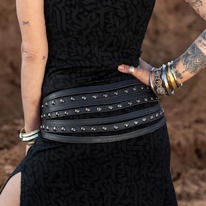 Pasek skórzany Tribal Fusion, paski z ćwiekami, TILILA, antyczne srebro, BLACKBOHEM