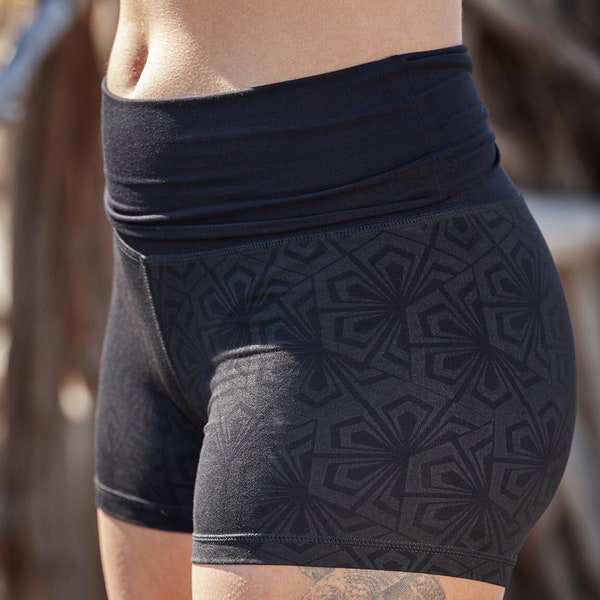 Mini short noir en jersey imprimé BÖOTY SAMURAI Black by BLACKBOHEM