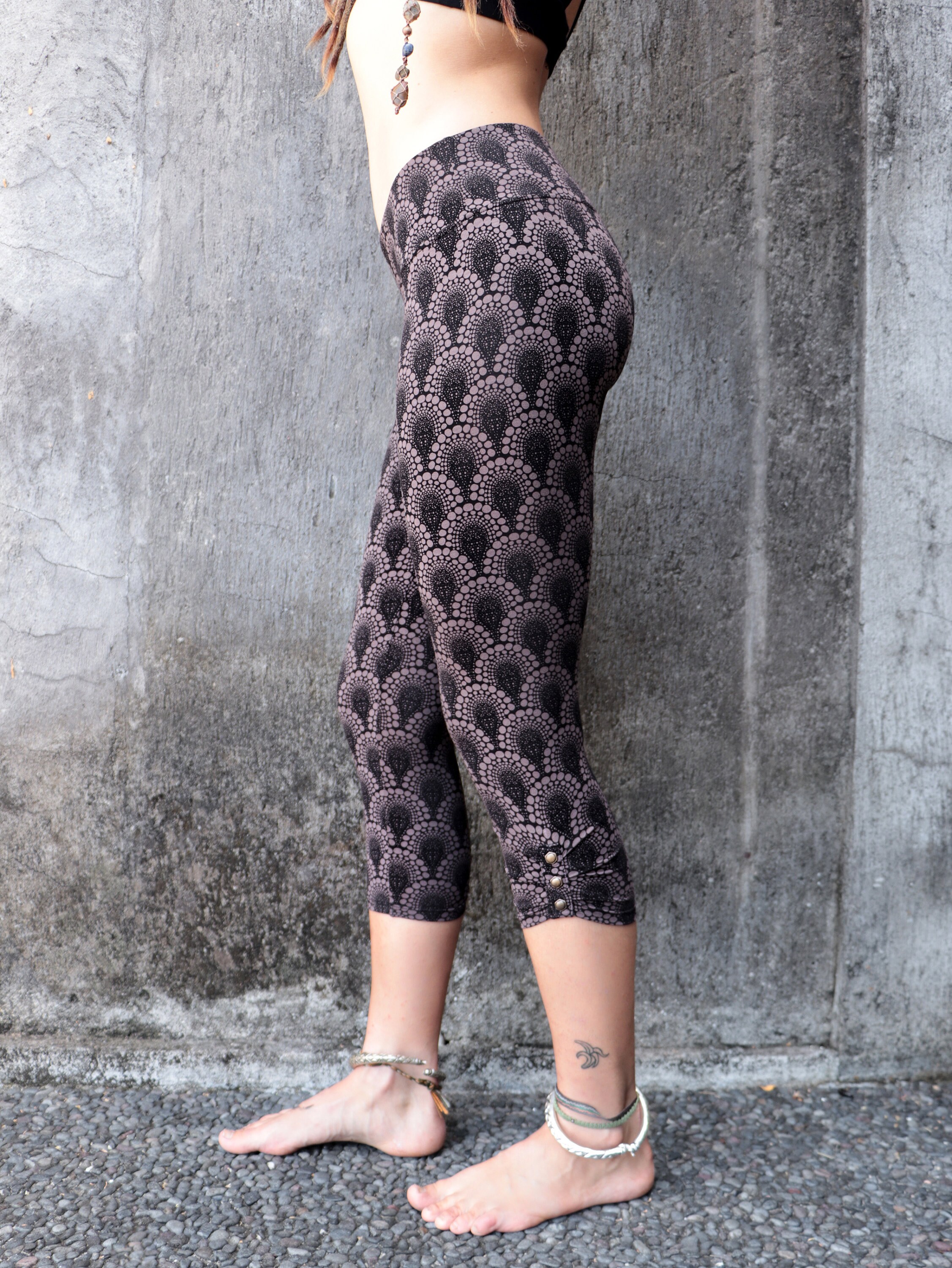 Brown Capri Leggings and Yoga Pants 