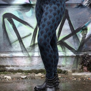 Full length teal printed leggings in viscose lycra for yoga, hooping, festivals and everyday life, HATHA DROP Blue by BLACKBOHEM zdjęcie 4