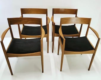 Set di 4 sedie da pranzo vintage / sedie da cucina imbottite in stile scandinavo di metà secolo