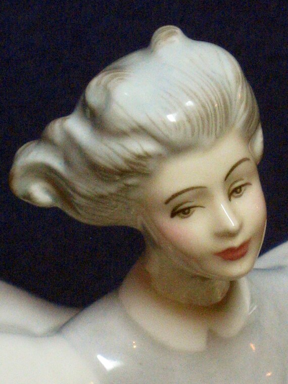 1988 Royal Doulton Figurine Series “figure of the Month – August