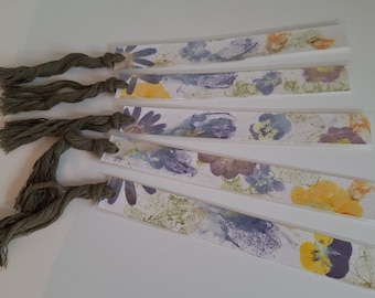 Von Hand gefertigtes im Öko Druck Lesezeichen in floralem Design zum verschenken oder selber behalten Hammered Botanicals Okodruck