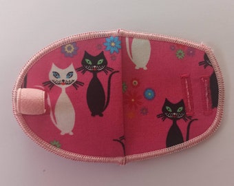 Siamese cats reusable, reversible childrens cloth fabric eye patch for lazy eye treatment, amblyopia, glasses, occlusion