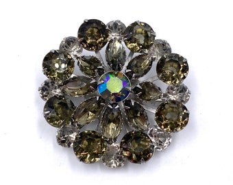 Vintage Layered Brooch Gray Clear Rhinestones Silver Tone Setting / Vintage Costume Jewelry