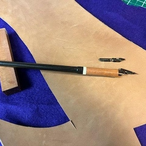 Calligraphy dip pen