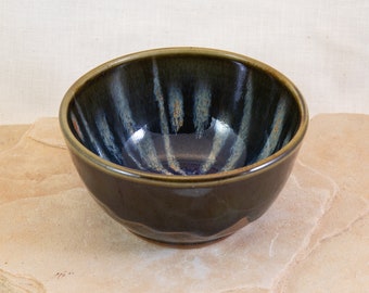 Hand gegooid aardewerk Bowl - Rich kleurrijke keramische Bowl - Flower Design Bowl - beter in persoon geglazuurde steengoed Bowl - moet van dichtbij zien