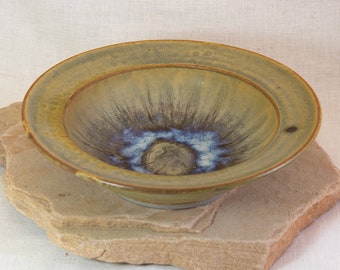 Hand Thrown Pottery Dish - Earthy Ceramic Dish - Handmade Ceramic Bowl - Flower Design Glazed Stoneware Bowl - Shallow Serving Bowl - Bowl