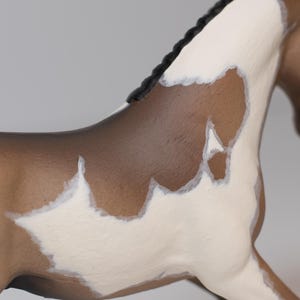 ooak custom schleich horse repaint bay tobiano pinto paint mare with mapping repaint
