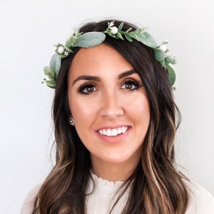 EUCALYPTUS Flower Crown, Greenery Flower Crown, Winter Flower Crown, Bride Crown, Wedding, White Berry Crown, Bridesmaid Crown, Photo Shoot