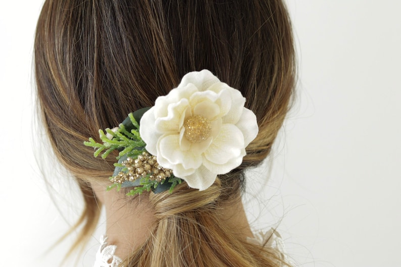 Modern Wedding Prom Bridesmaid Wedding Ivory and Gold Hair Comb Holiday Comb Bride Bride/'s Mother Floral comb Flower girl