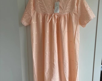 Vintage Pfirsich Besticktes Nachthemd - Y2K Cottagecore Loungewear Größe 14, prairie boho coquette