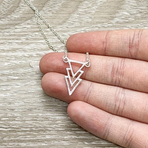Simple Reminder Gift, Arrow Necklace, Uplifting Gift for Friend, Inspirational Card, You Are Strong, Brave, Affirmation Gift, Dainty Jewelry image 4