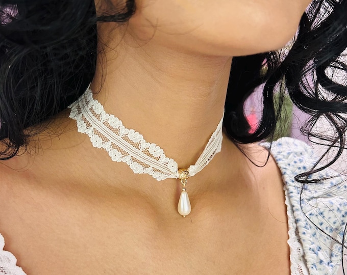 Lace choker, 14k gold plated components with pearl pendant, Lace choker with pendant, Vintage style choker, Mid century lace choker