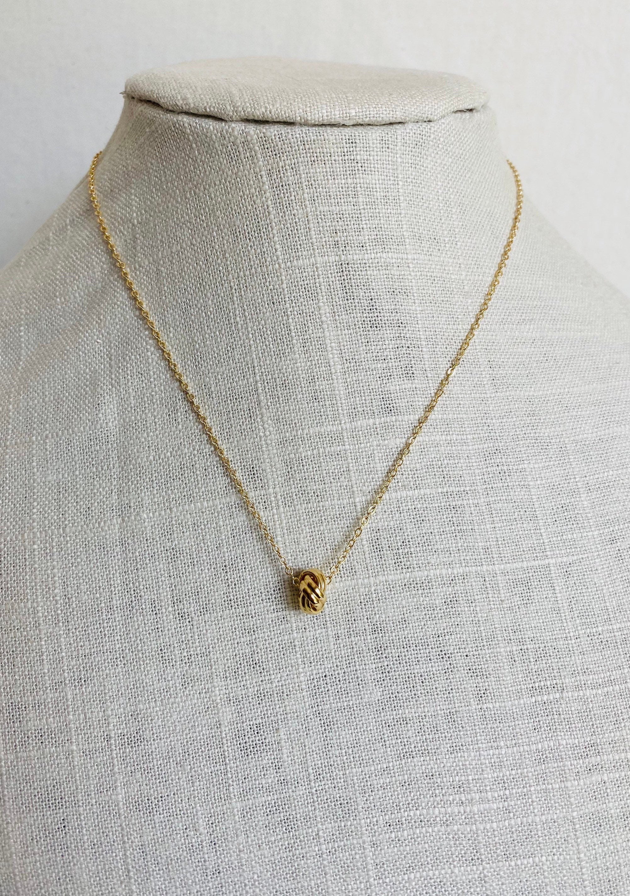 [STONE HENgE] 韓国☆14K☆Love Knot Necklace Love Knot Necklace, 14k Gold Plated Knot Necklace, Love Knot