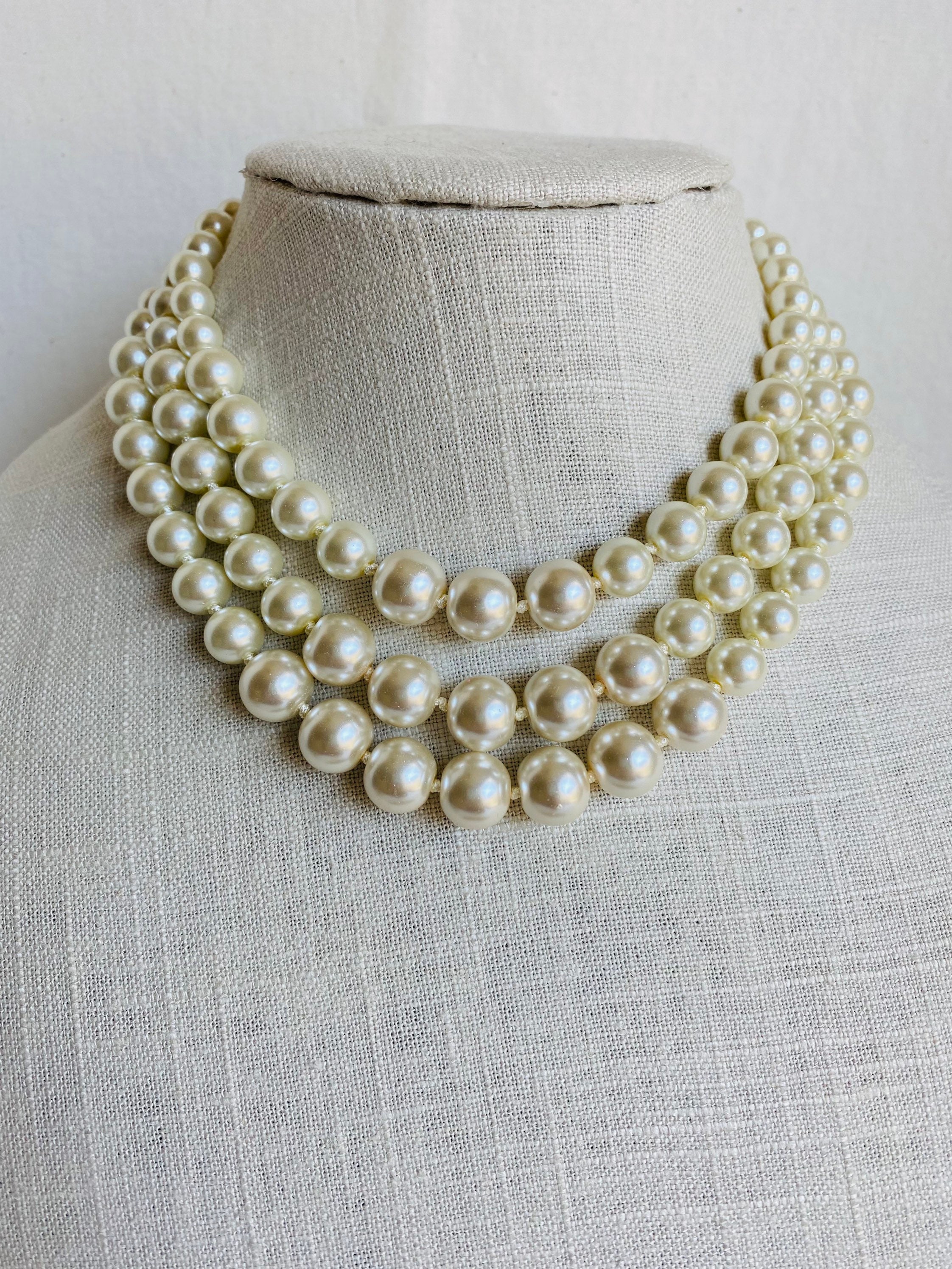 Hand Knotted Pearl Necklace With Earrings , Golden and