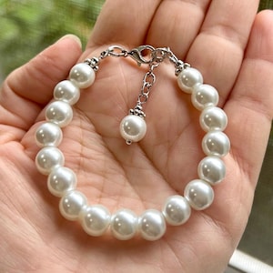 Pearl bracelet, Cream pearl bracelet, White pearl bracelet, Ivory pearl bracelet, Made to your size, Glass pearl bracelet, Pearl jewelry