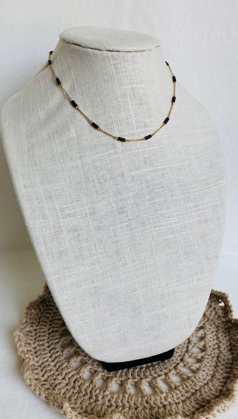 Mangalsutra, Golden and Silver tone, Modern mangalsutra, Chain mangalsutra, Black beads necklace, Layering black beads necklace Bild 2