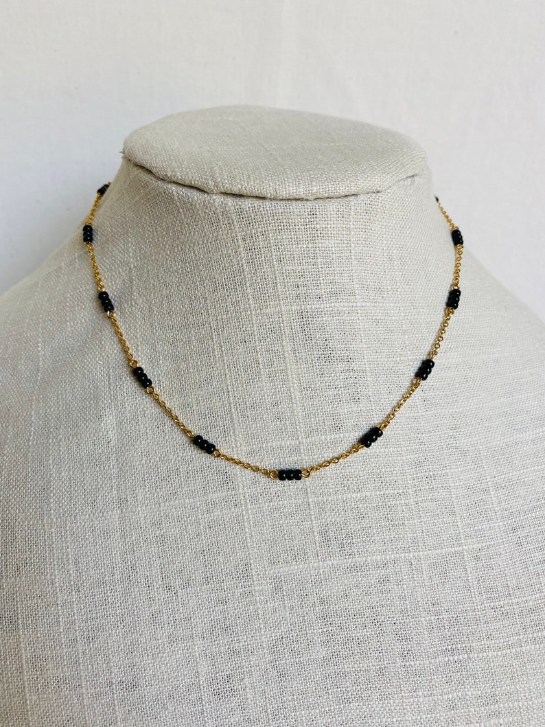 Mangalsutra, Golden and Silver tone, Modern mangalsutra, Chain mangalsutra, Black beads necklace, Layering black beads necklace Bild 7