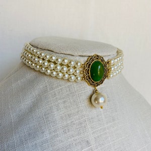 3 strand pearl choker, Multi strand Pearl choker, Pearl choker with pendant, Cameo pearl choker, Layered pearl choker, Edwardian jewelry