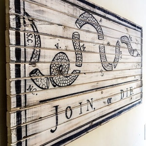 Wooden &quot;Join or Die&quot; Flag, historic Wall Art, Rustic Flag