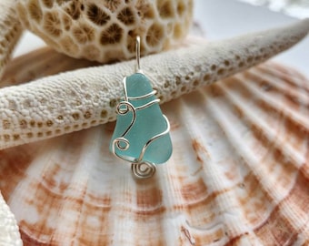 Colgante de vidrio de mar Aqua, vidrio de mar azul raro, vidrio de mar auténtico, vidrio de mar genuino, joyería de vidrio de mar envuelto a mano, regalo del día de la madre