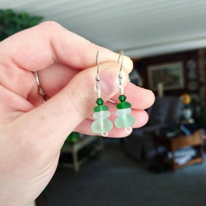 Emerald earrings, green minimalist drop earrings, green crystal earrings, green sea glass earrings, 3-teir Sea glass earrings