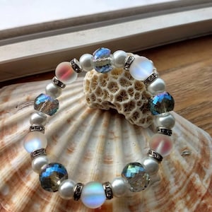 Stretchy pearl Swarovski crystal bracelet, opal bead stretchy, elastic opal and crystal, beaded bracelet, Valentines gift for her