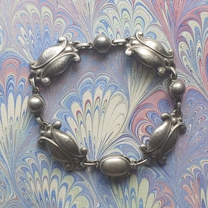 Vintage Georg Jensen sterling silver Bracelet #11- Modernist design - Art deco style - Designed by himself - 1933-1944 - Denmark floral cuff