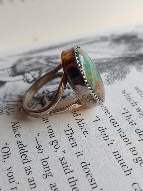 Wonderful Vintage Native American Navajo Christopher Jones Coral Sterling Silver Ring Wonderful Vintage Native American Navajo Christopher Jones Coral Sterling Silver Ring