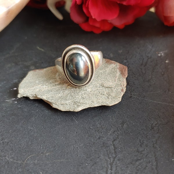 Vintage Georg Jensen Sterling Silver hematite ring #46B - Modernist design - Designed by Harald Nielsen for GJ - Mid century jewelry