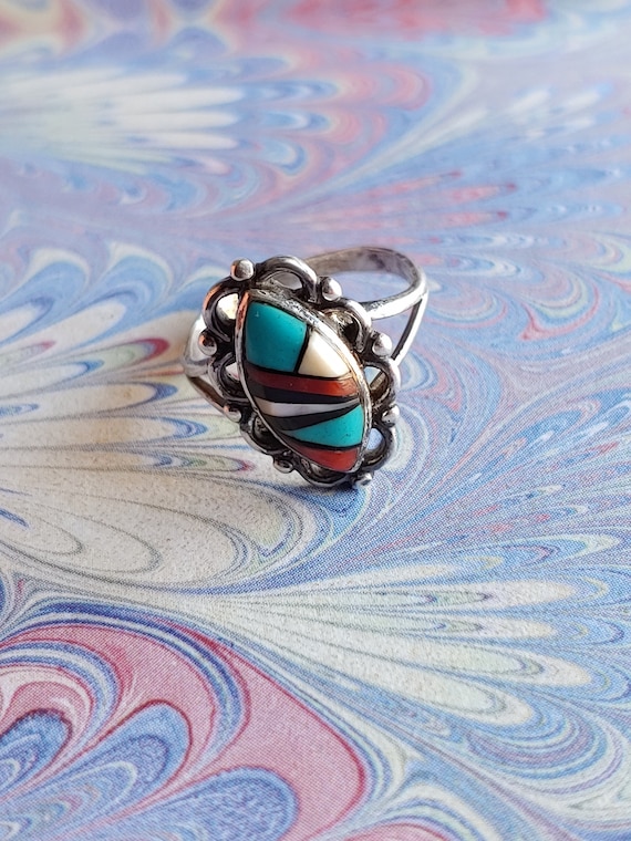 Beautiful Vintage Native American Zuni Mother Of Pearl & Blue Gem Turquoise Sterling Silver Ring Beautiful Vintage Native American Zuni Mother Of Pearl & Blue Gem Turquoise Sterling Silver Ring
