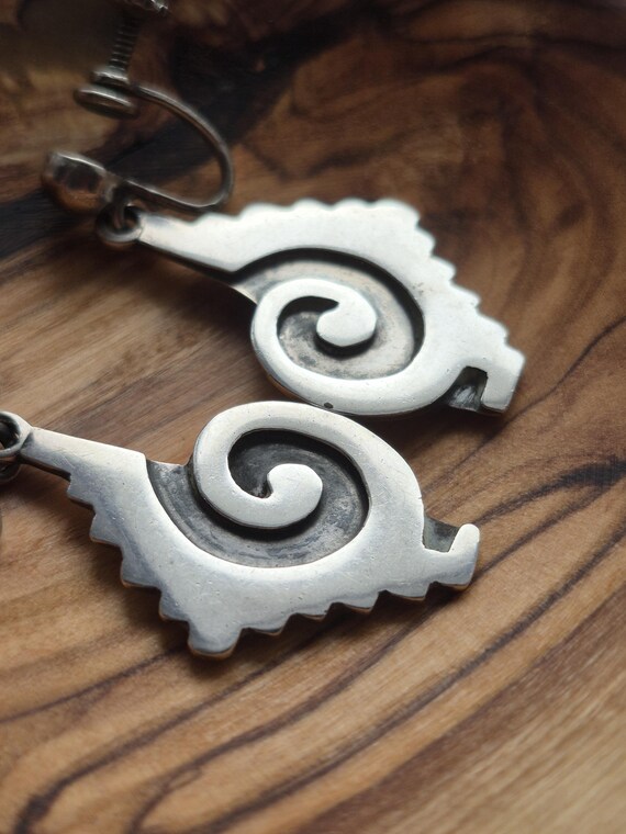 Vintage Taxco Bernice Goodspeed geometric tribal screw back earrings | Taxco Silver View 2