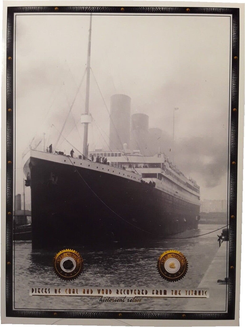 Véritables reliques du TITANIC, minuscules morceaux de charbon et de bois du TITANIC, naufrage de 1912 image 1