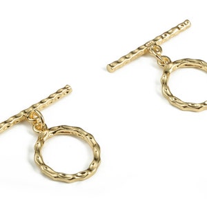 Gold Plated Toggle Clasp - 18K Gold Plated – Modern Jewelry Necklace Clasp - For Bracelet - DIY Jewelry Making - 25.48x20.68x1.9mm - RGP3063