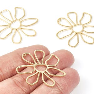 6 ciondoli a forma di fiore in ottone grezzo – Componenti per gioielli (34,8 mm) PP2105