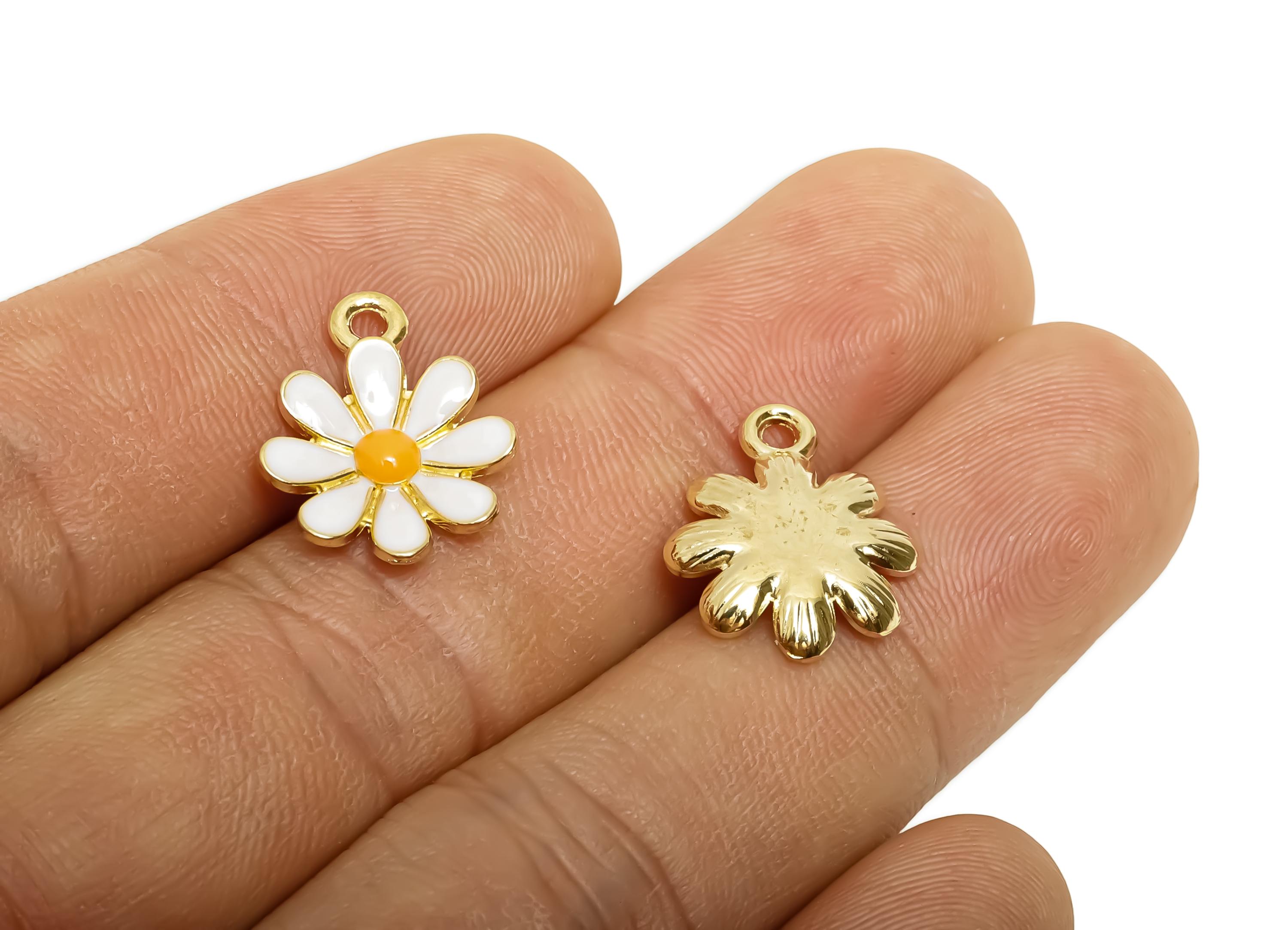 デイジー① Alloy White Enamel Daisy Charm - Enamel Flower Charm - Bright