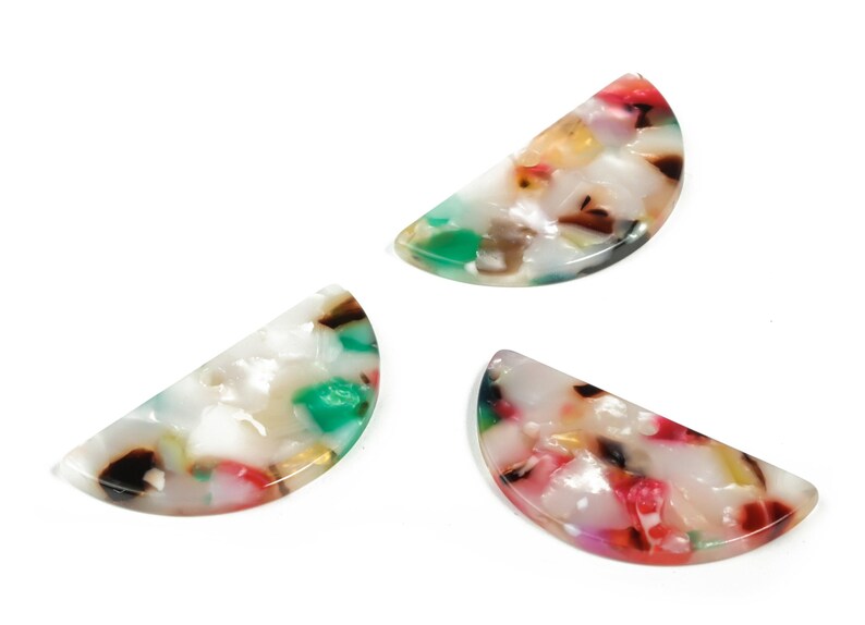 Dijes semicirculares de acetato - Colgante semicircular - Componentes para pendientes - Suministros para joyería - Código de color: A59 - 33,5 x 16,5 x 2,6 mm - AC1006F imagen 3