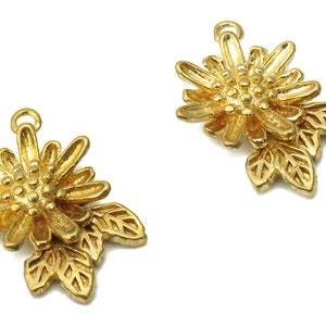 Brass Flower Earring Charm - Raw Brass Waterlily Earring - Brass Lotus Pendant - leaves Necklace - Flower Charm- 19.45x12.55x3.85mm - PP7738