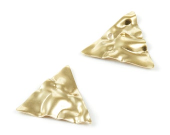 Brass Triangle Charms - Wavy Triangle Raw Brass Pendants - Earring Findings - Jewelry Supplies - 25.4x22.3x0.67mm - PP1993