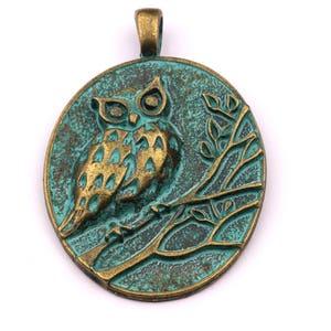 Faux Patina Pendant - Owl Shaped - Alloy Charms - Antique Bronze Tone Necklace - Zinc Alloy Beads - Jewelry Supplies - 55x45x3.5mm ZZ1023
