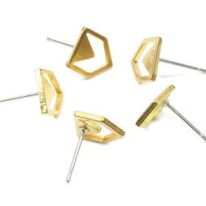 Brass Pentagon Earring Post - Raw Brass Pentagon Earring Stud - Earring Findings - Jewellery Supplies - 10.06x9.15x1.26mm - PP2875