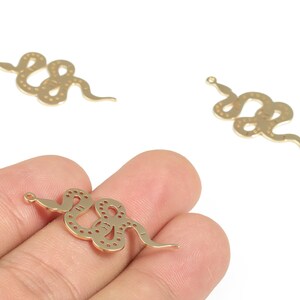 Brass Snake Earring Charms - Gold Snake Pendant - 18K Real Gold  Plated Brass - Jewelry Making Supplies - 32.53x14.81x0.74mm - RGP2964G