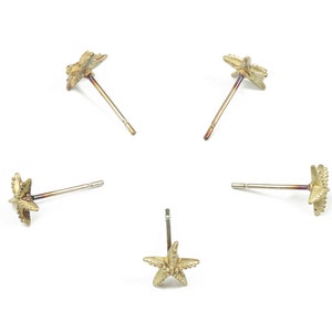 Brass Starfish Earring Stud - Raw Brass Starfish Earring Post - Surgical Stud - Earring Post - Jewelry Supplies - 7.27x7.27x1.8mm - PP3273
